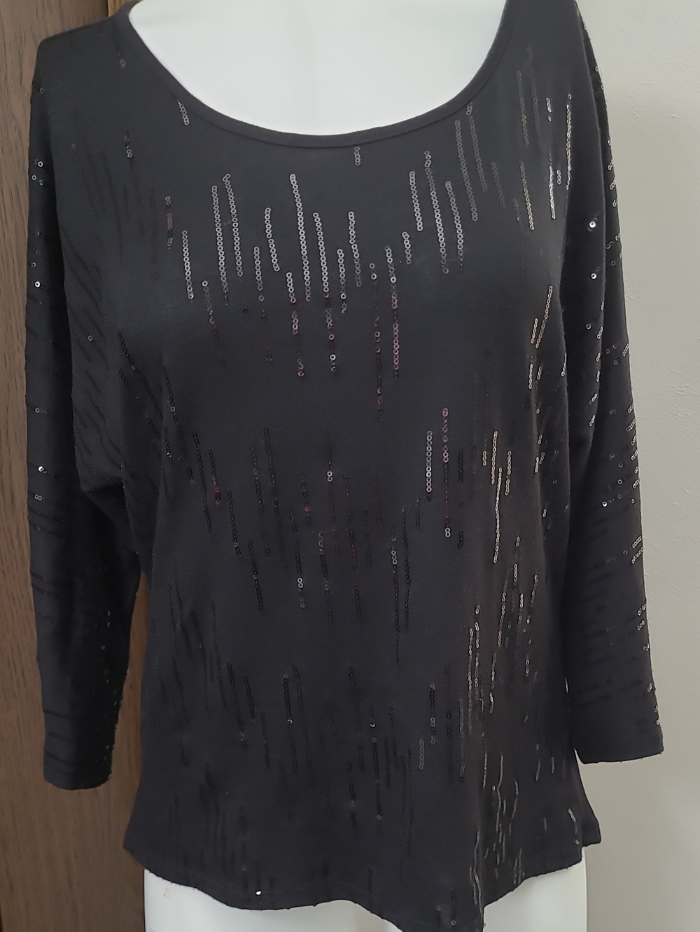 NY Collection Black Sequin Long Sleeve Scoop Neck Top